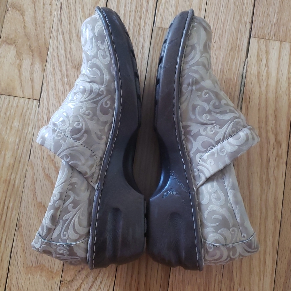 b.o.c Clogs - Picture 2 of 3